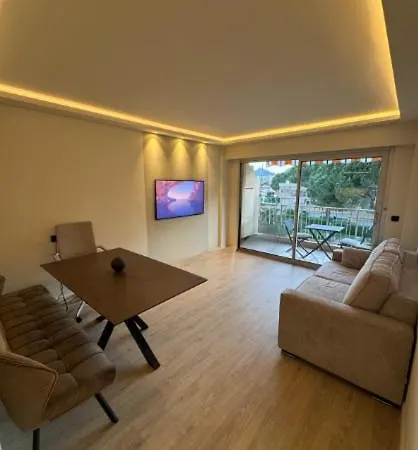 La Palme D'or - Piscine, Pétanque Et Port *